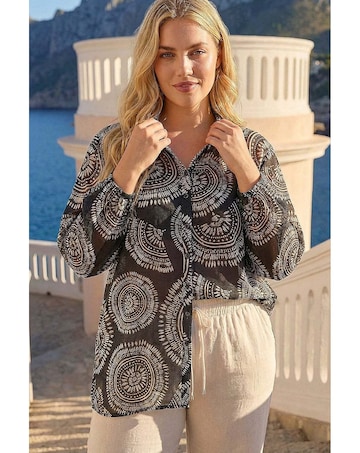 Roman Curve Abstract Print Woven Shirt