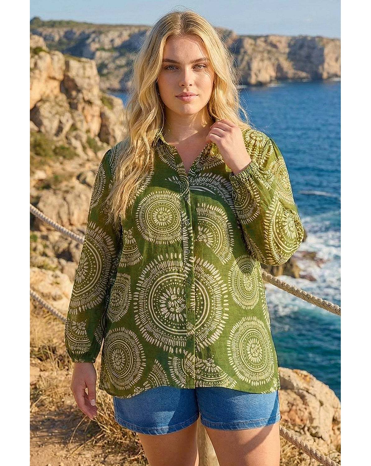New In - Roman Curve Abstract Print Woven Shirt
