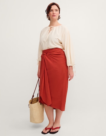 Callie Thorpe x Monsoon Linen Skirt