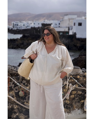 Callie Thorpe x Monsoon Linen Blend Top