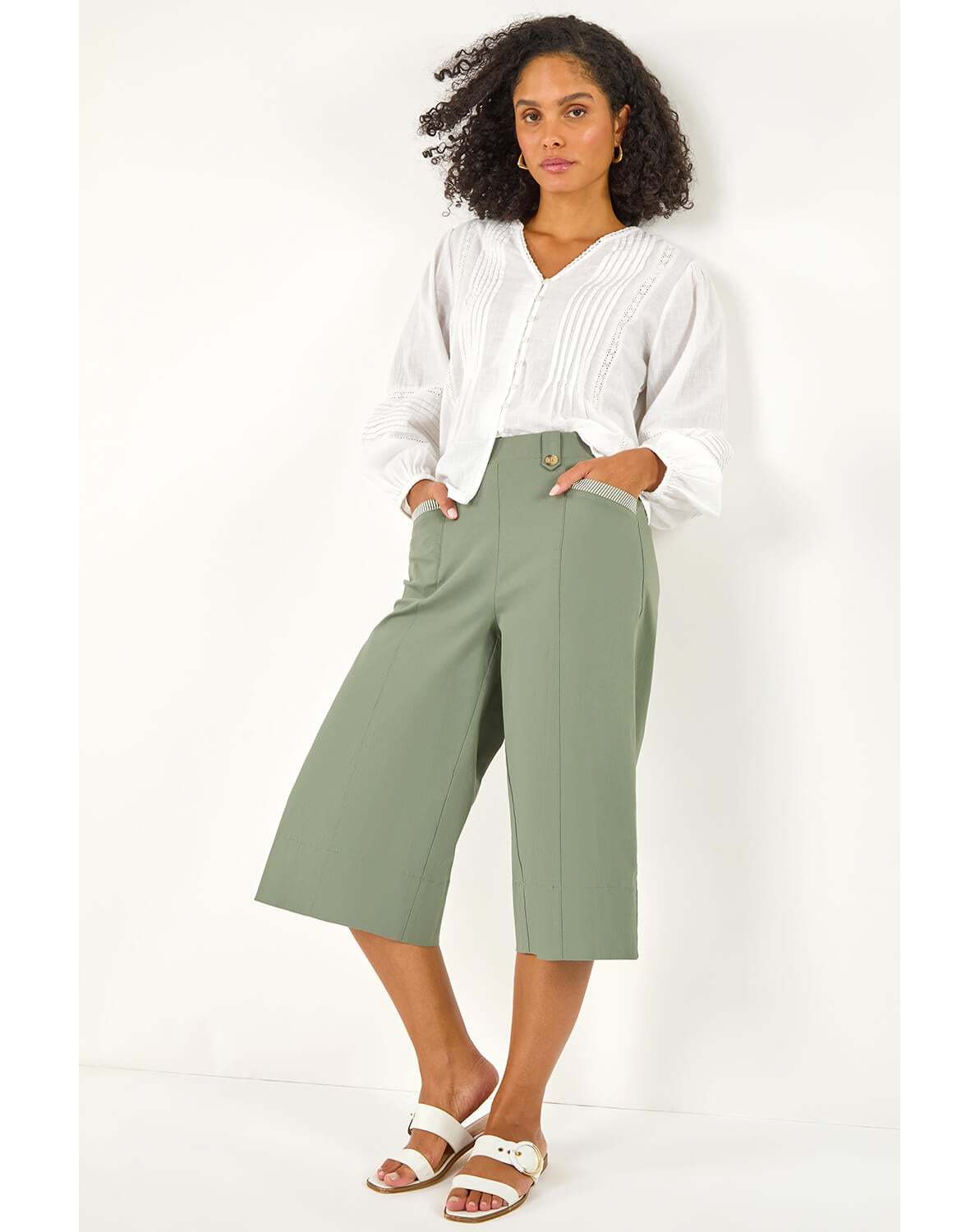 New In - Roman Wide Hem Cropped Trouser