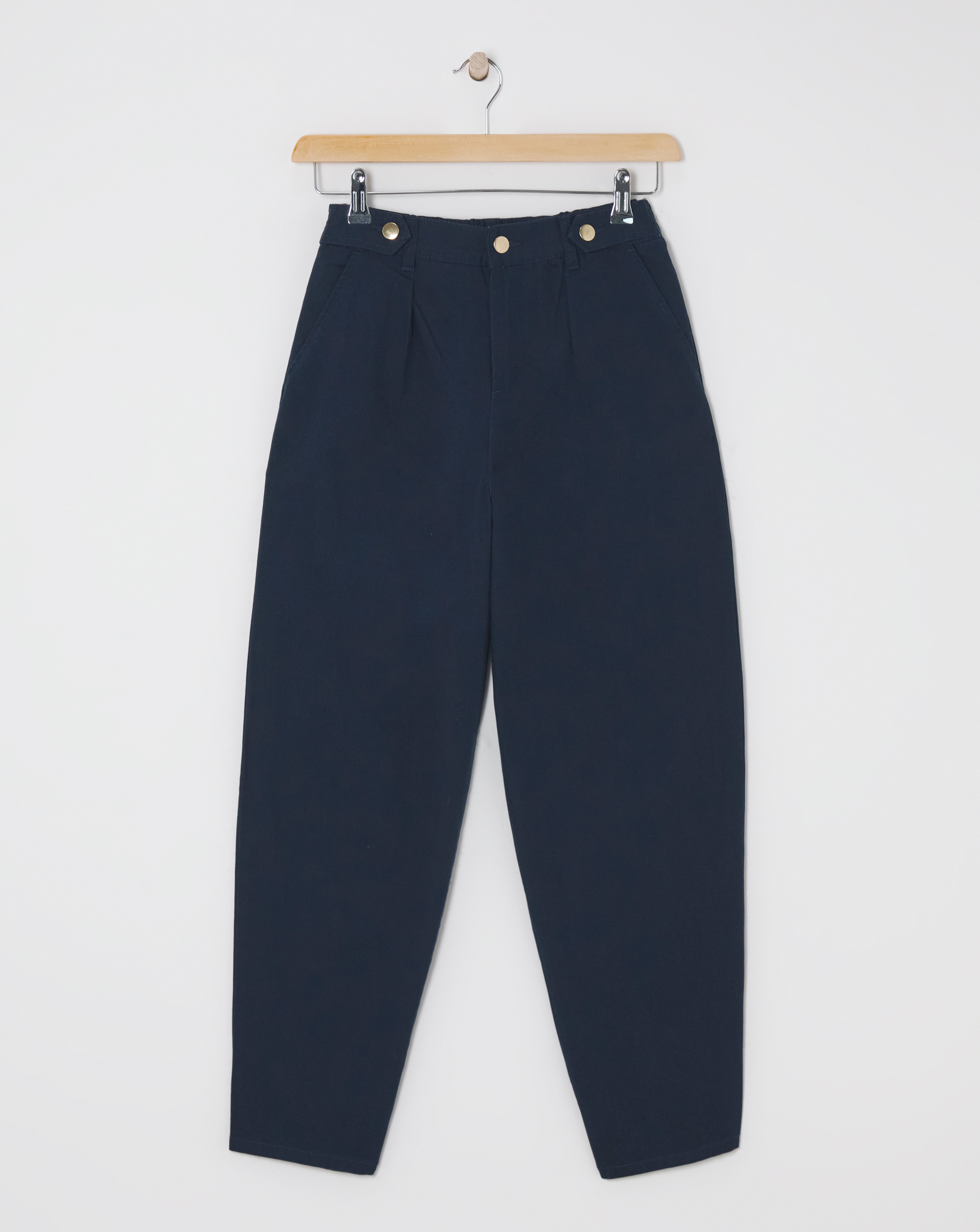 Relaxed Tapered Leg Trouser