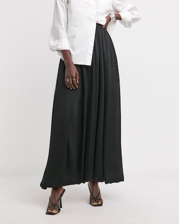 Black Textured Satin Bubble Hem Skirt