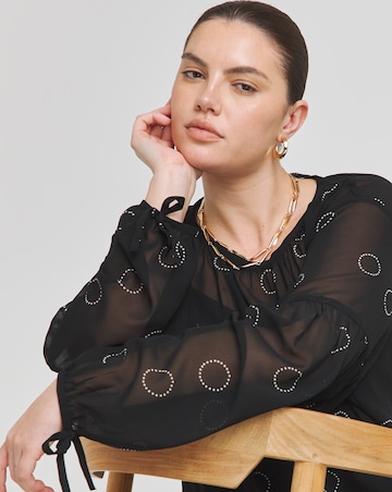 Spot Romantic Georgette Blouse