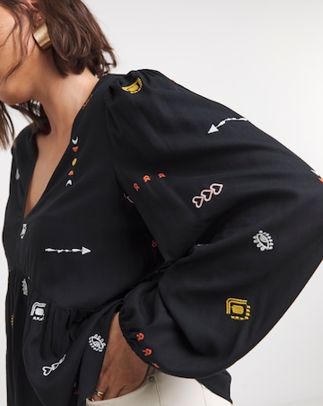 Simply Be Black Embroidered Smock Blouse