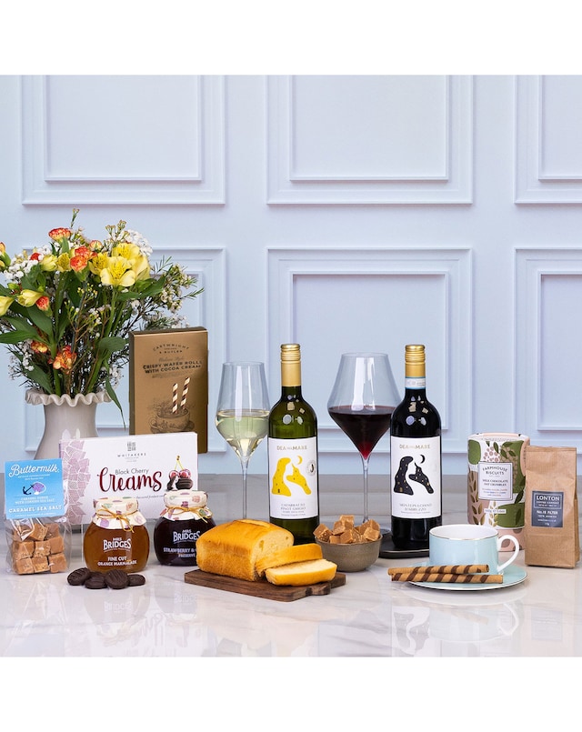 New In - The Traditional Food and Wine Hamper