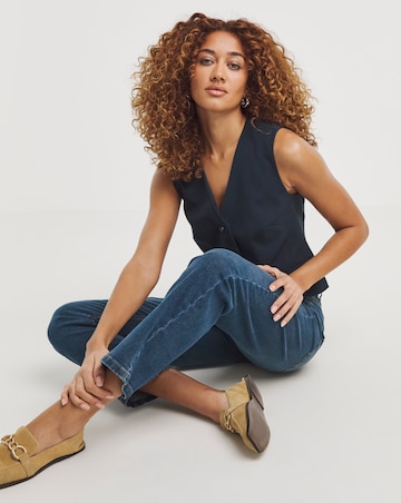 Vintage Wash 24/7 Straight Leg Jeans