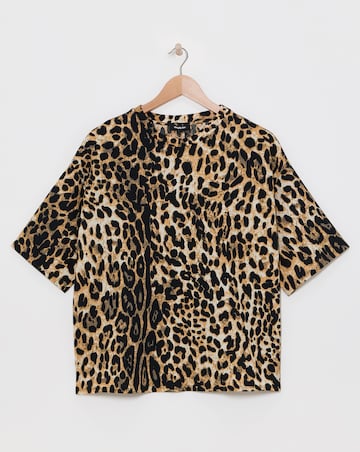 Leopard Crew Neck T-Shirt