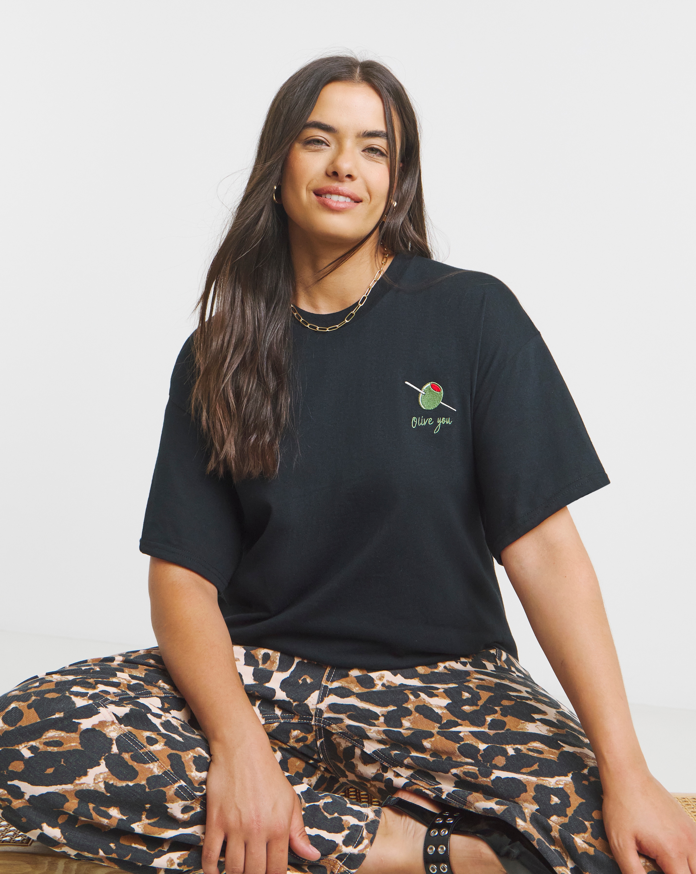 Olive Embroidery T-Shirt