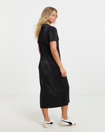 Black Plisse Midi T-Shirt Dress