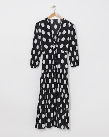 Spot Print Tiered Plisse Maxi Dress