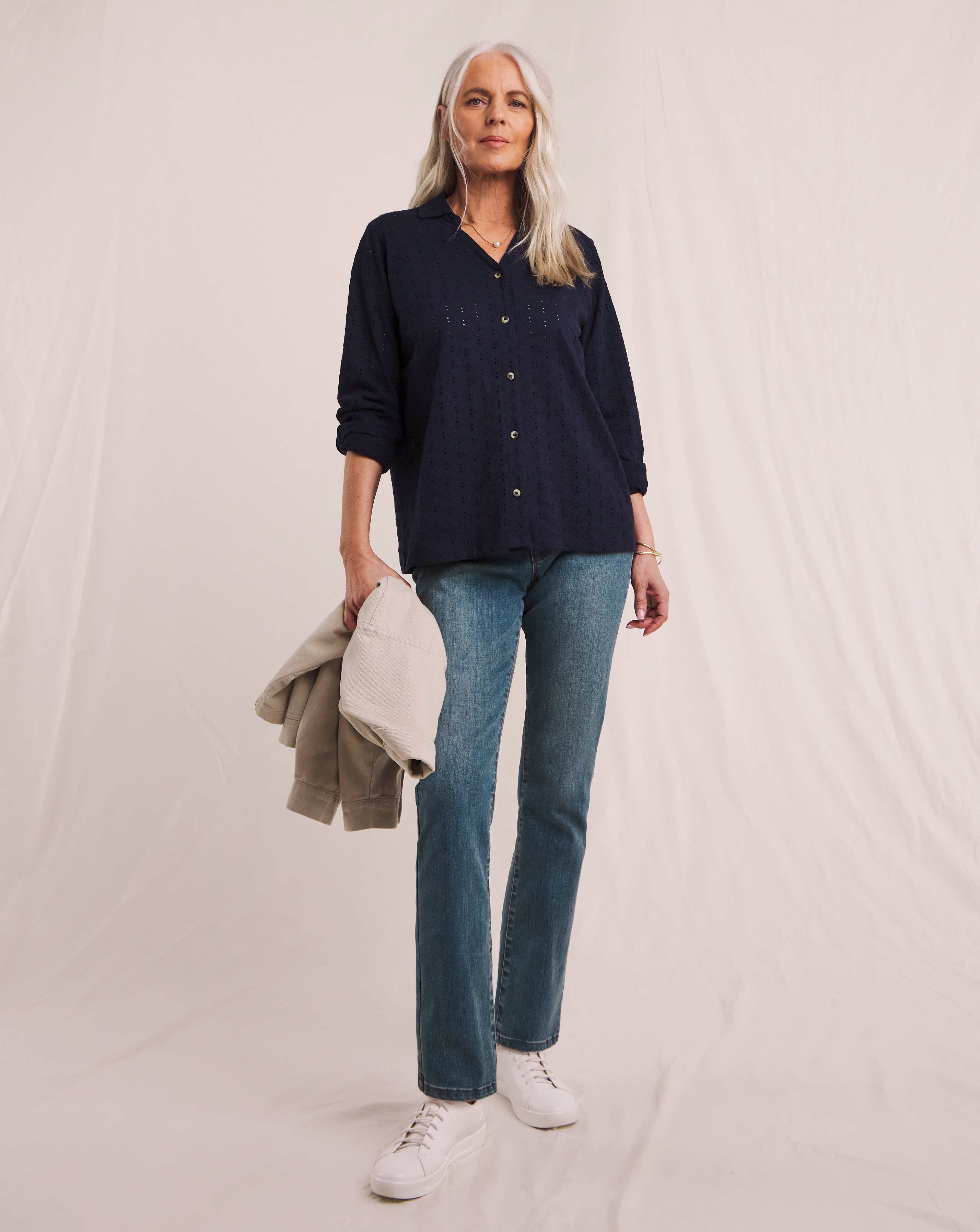 Julipa Slim Fit Mid Rise Jean