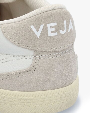 Veja Volley O.T Leather White Natural Trainers