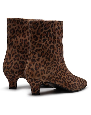 Hush Puppies Nahla Kitten Heel Boot