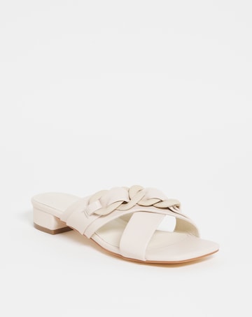 Chain Detail Crossover Mule - Wide Fit (E)