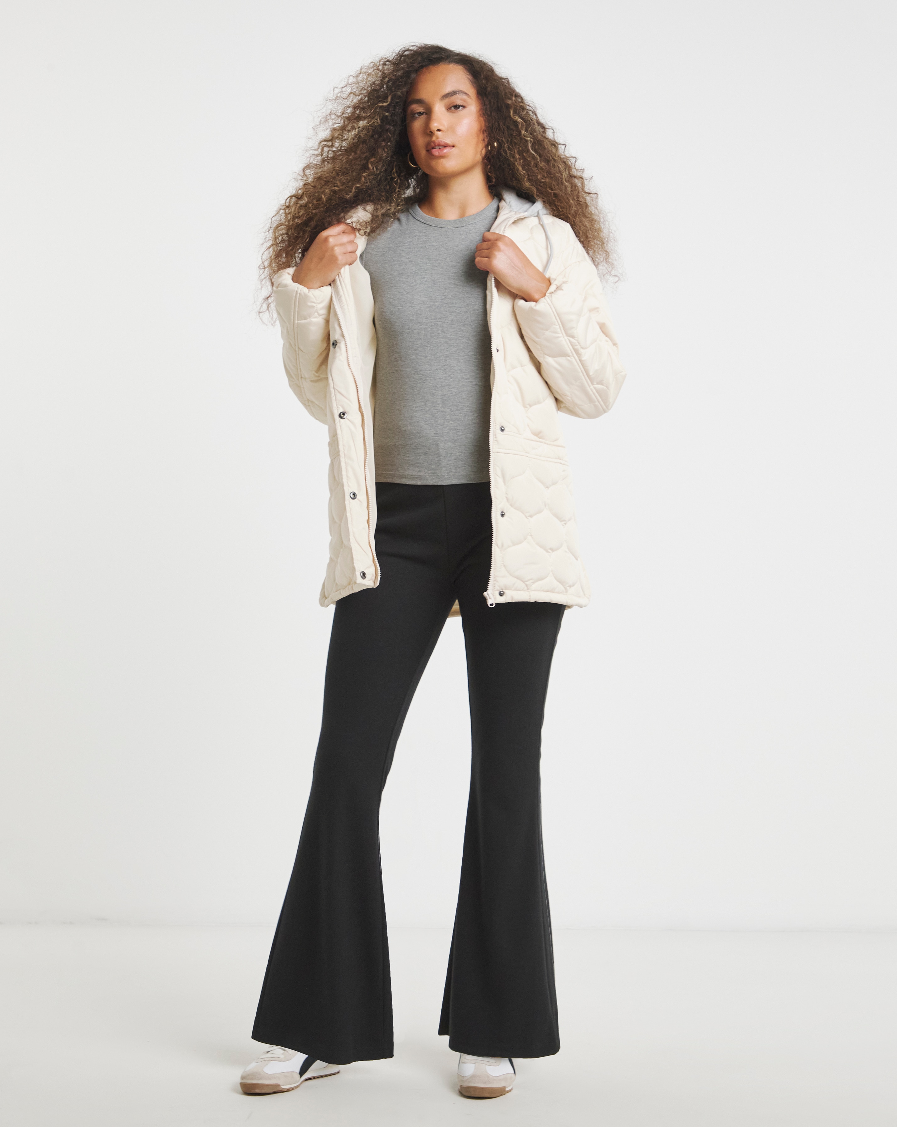 New In - Flared Jogger