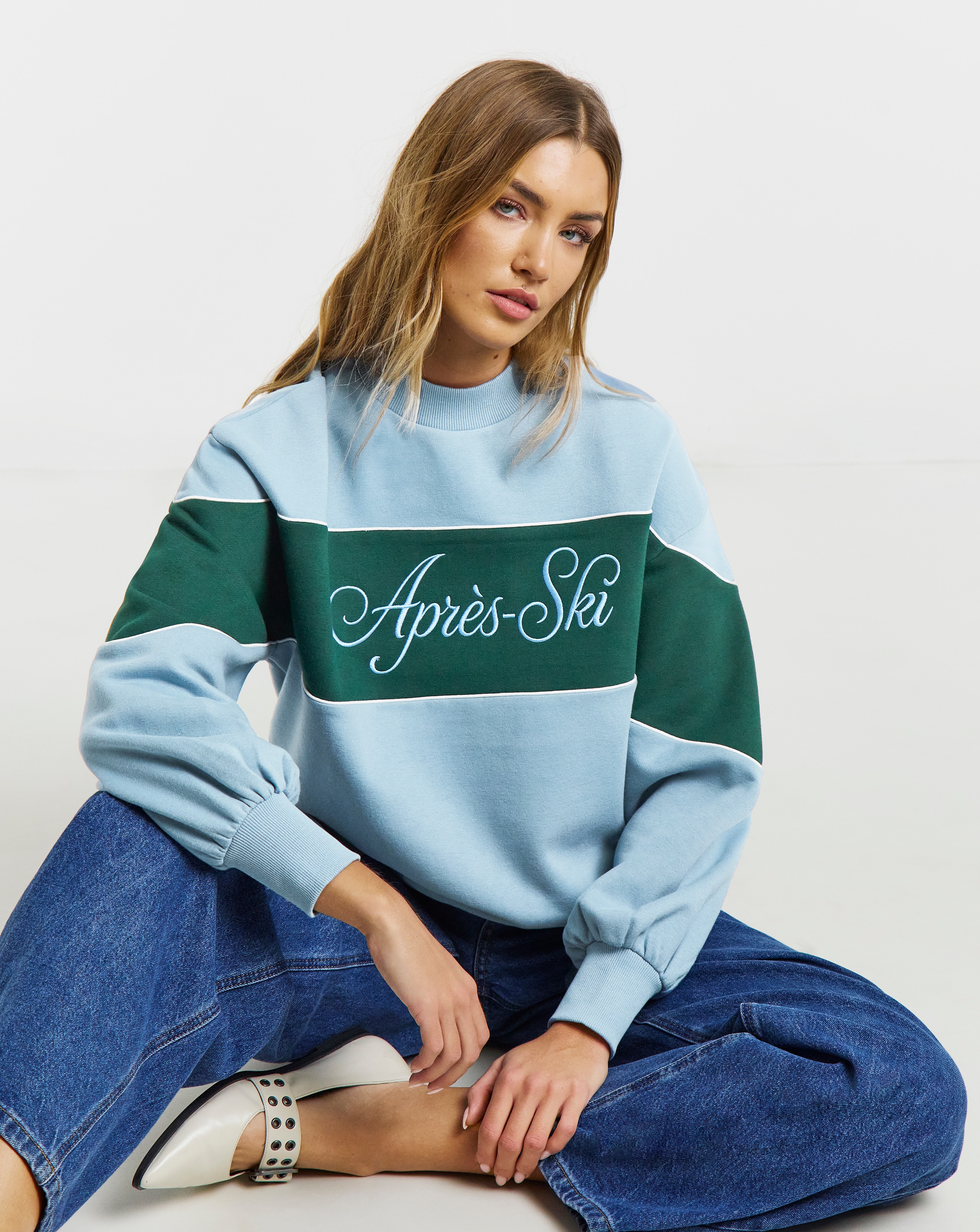 New In - Apres Ski Graphic Sweatshirt