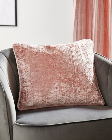 Crinkle Velvet Cushion