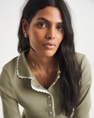 Simply Be Sage Contrast Scallop Trim Polo Top