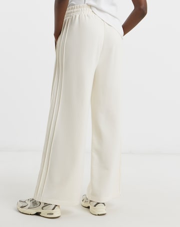 Gym King Replendish Seam Detail Wide Leg Jogger