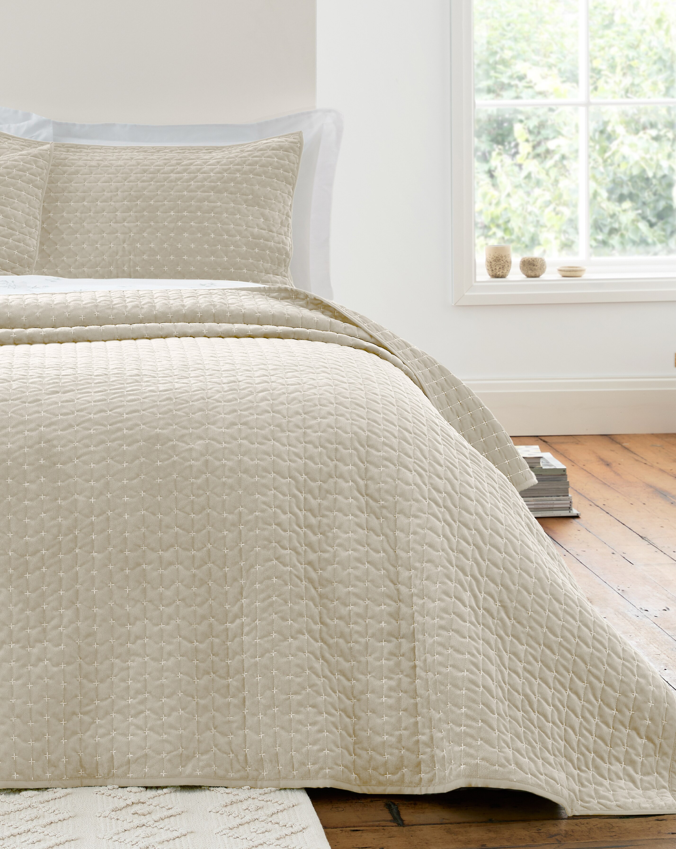 New In - Bianca Velvet Embroidered Bedspread
