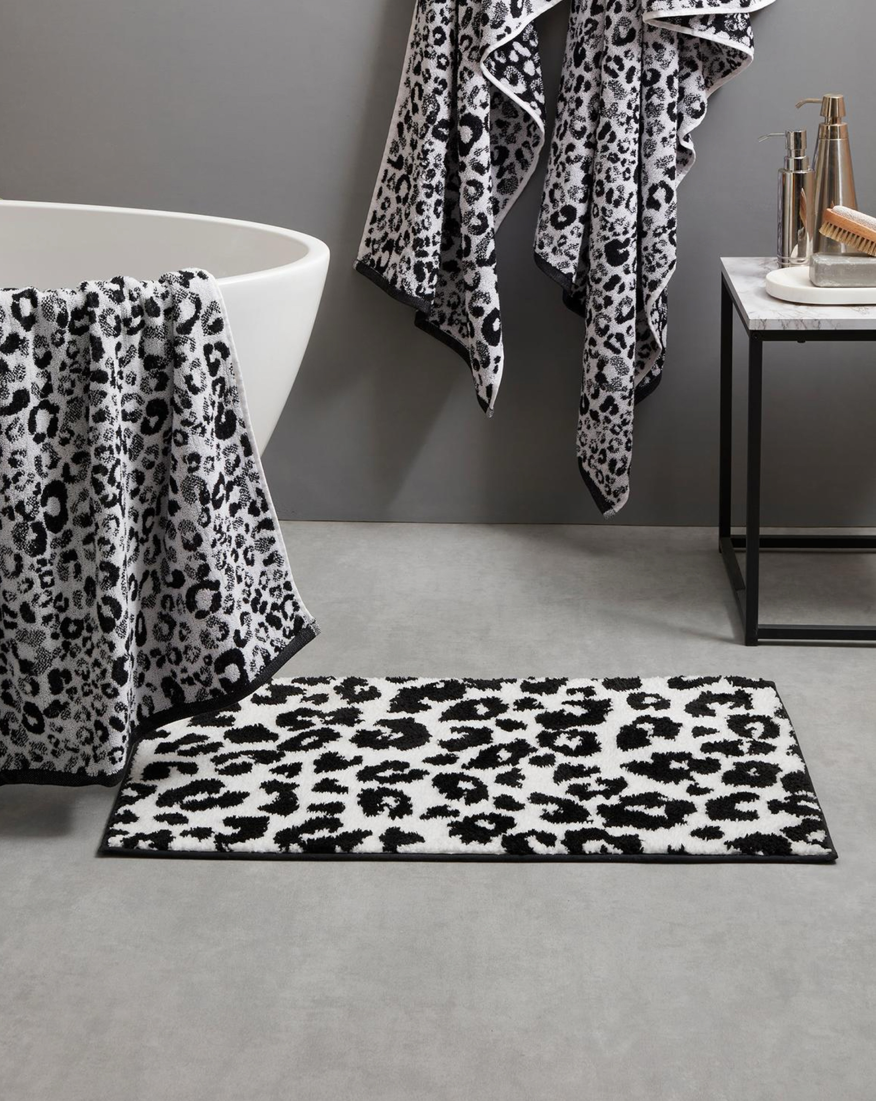 New In - Animal Print Bath Mat