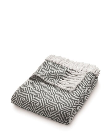 Woven Diamond Indoor/Outdoor Throw