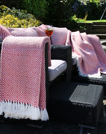 Woven Diamond Indoor/Outdoor Throw