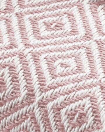 Woven Diamond Indoor/Outdoor Throw