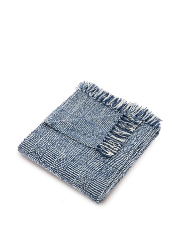 Woven Crosshatch Indoor/Outdoor Throw