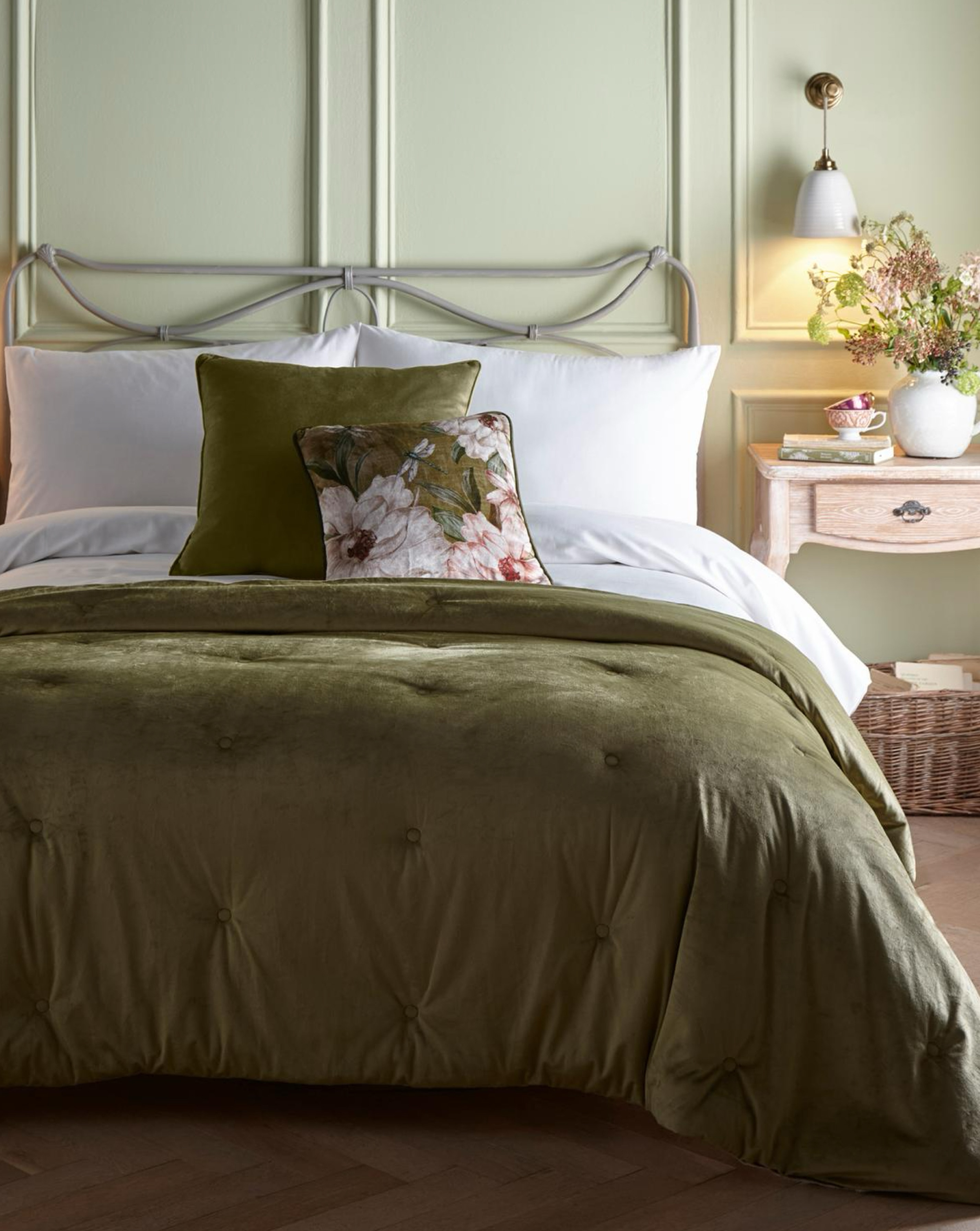 New In - Appletree Austell Velvet Bedspread