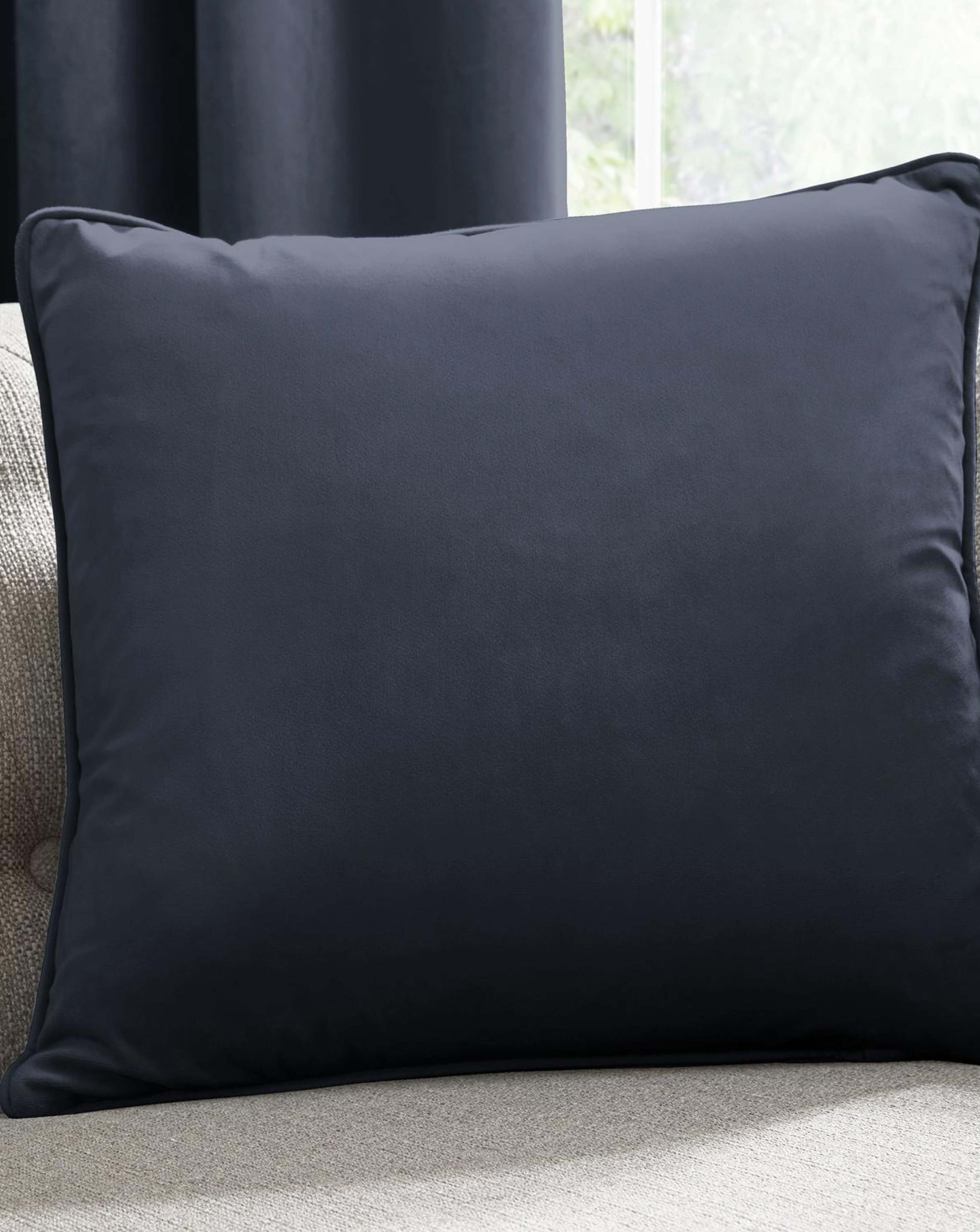 New In - Laurence Bowen Montrose Filled Cushion