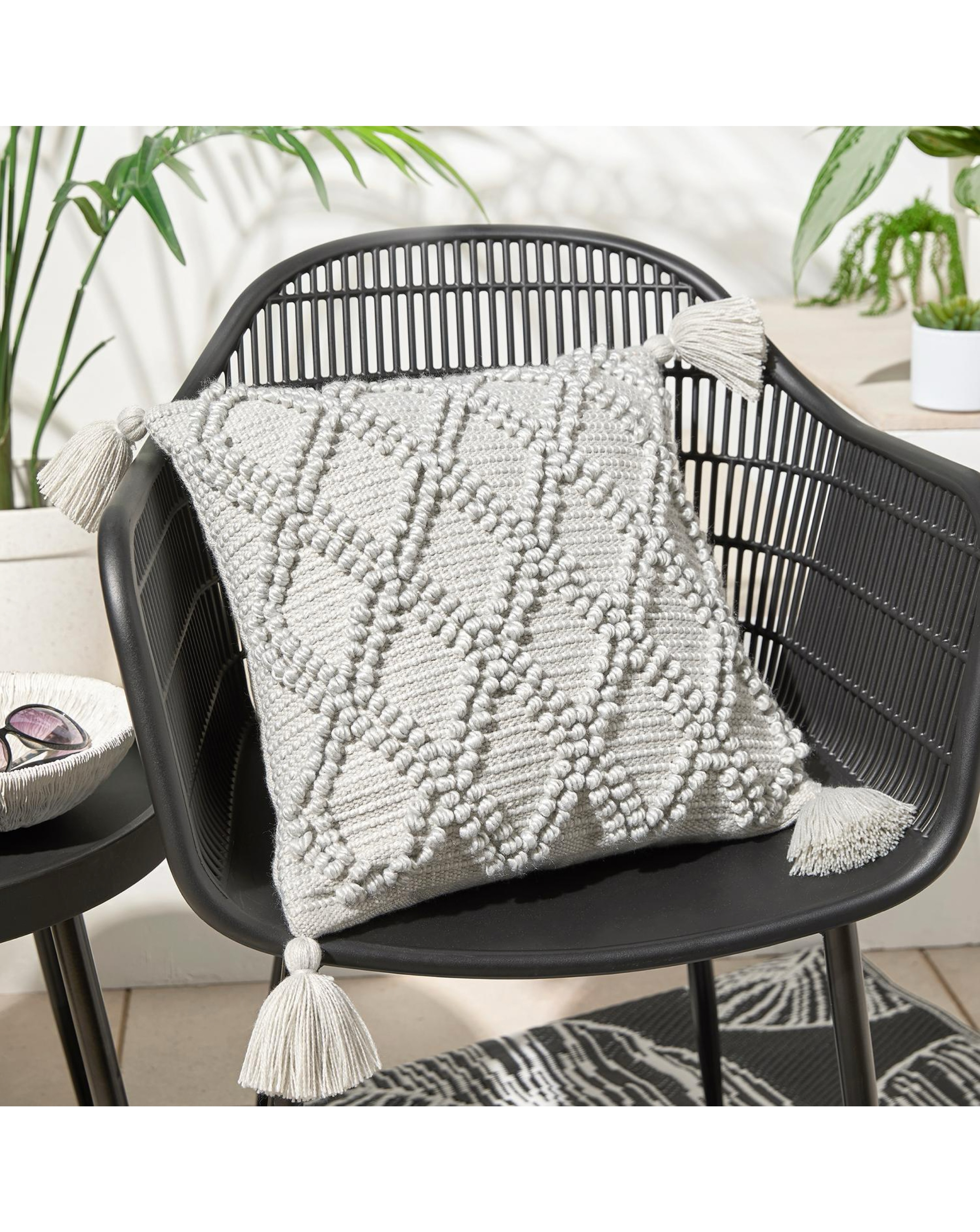 New In - Drift Home Alda Outdoor Filled Cushion