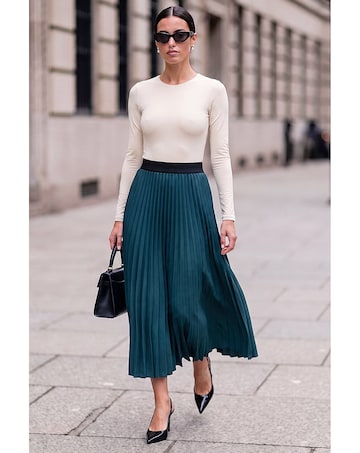 Roman Pleated Elastic Waist Maxi Skirt