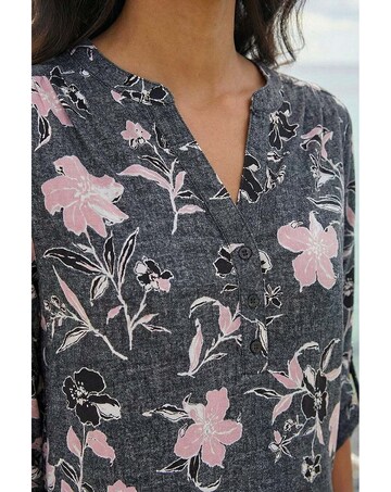 Roman Textured Floral Print V-Neck Shirt