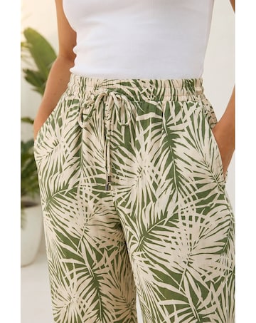 Roman Petite Leaf Print Wide Leg Trouser