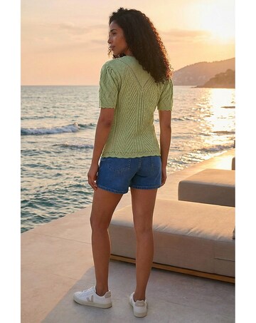 Roman Scallop Puff Sleeve Knit Top