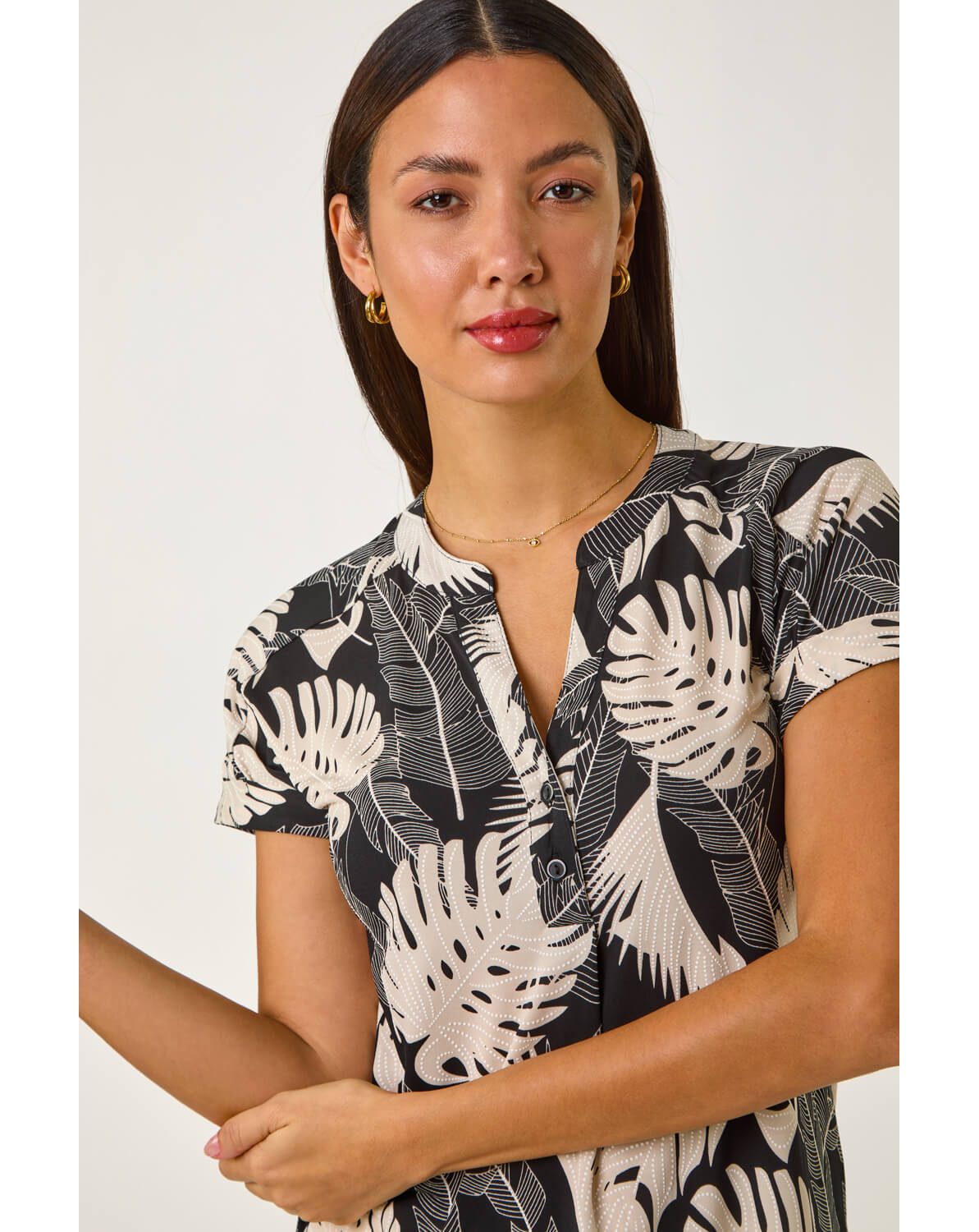 New In - Roman Textured Leaf V-Neck Stretch Top