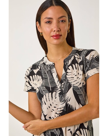 Roman Textured Leaf V-Neck Stretch Top