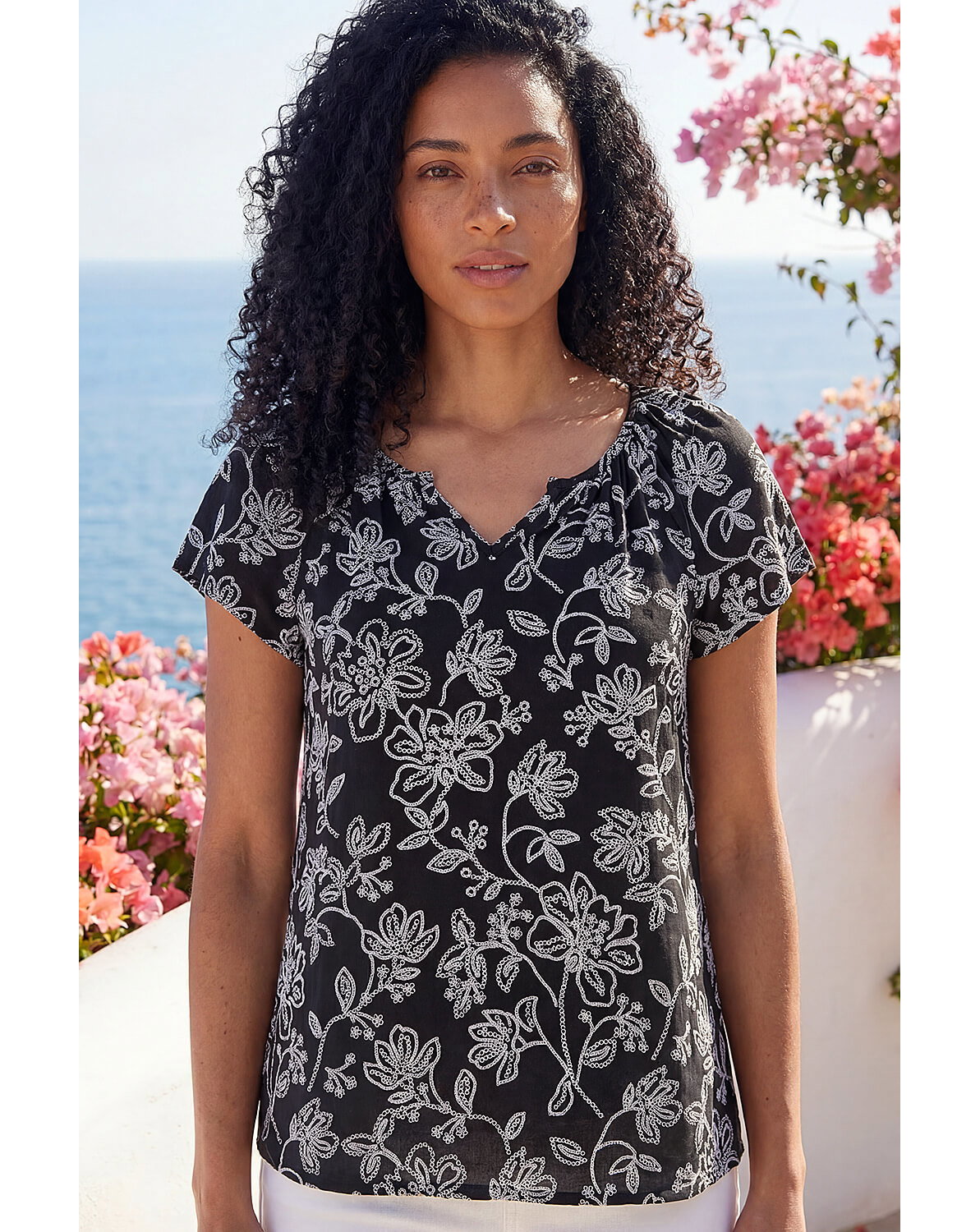New In - Roman Textured Print V-Neck Vest Top