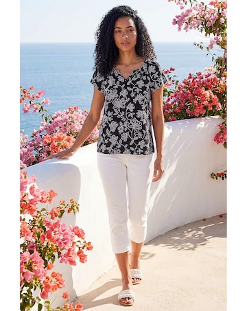 Roman Textured Print V-Neck Vest Top
