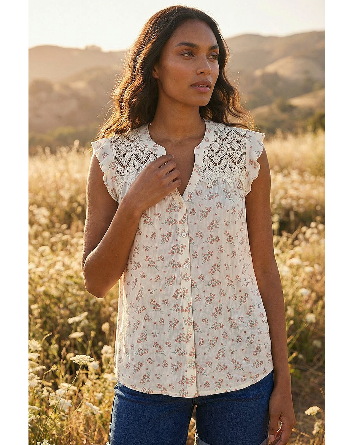 New In - Roman Lace Yoke Floral Blouse