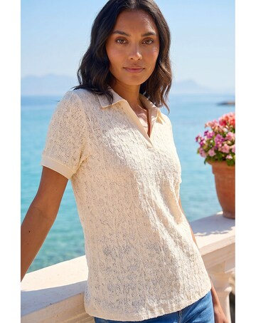 Roman Textured Collar V-Neck Top