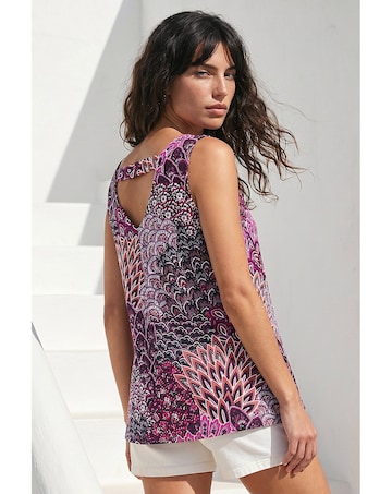 Roman Abstract Print Bar Back Vest