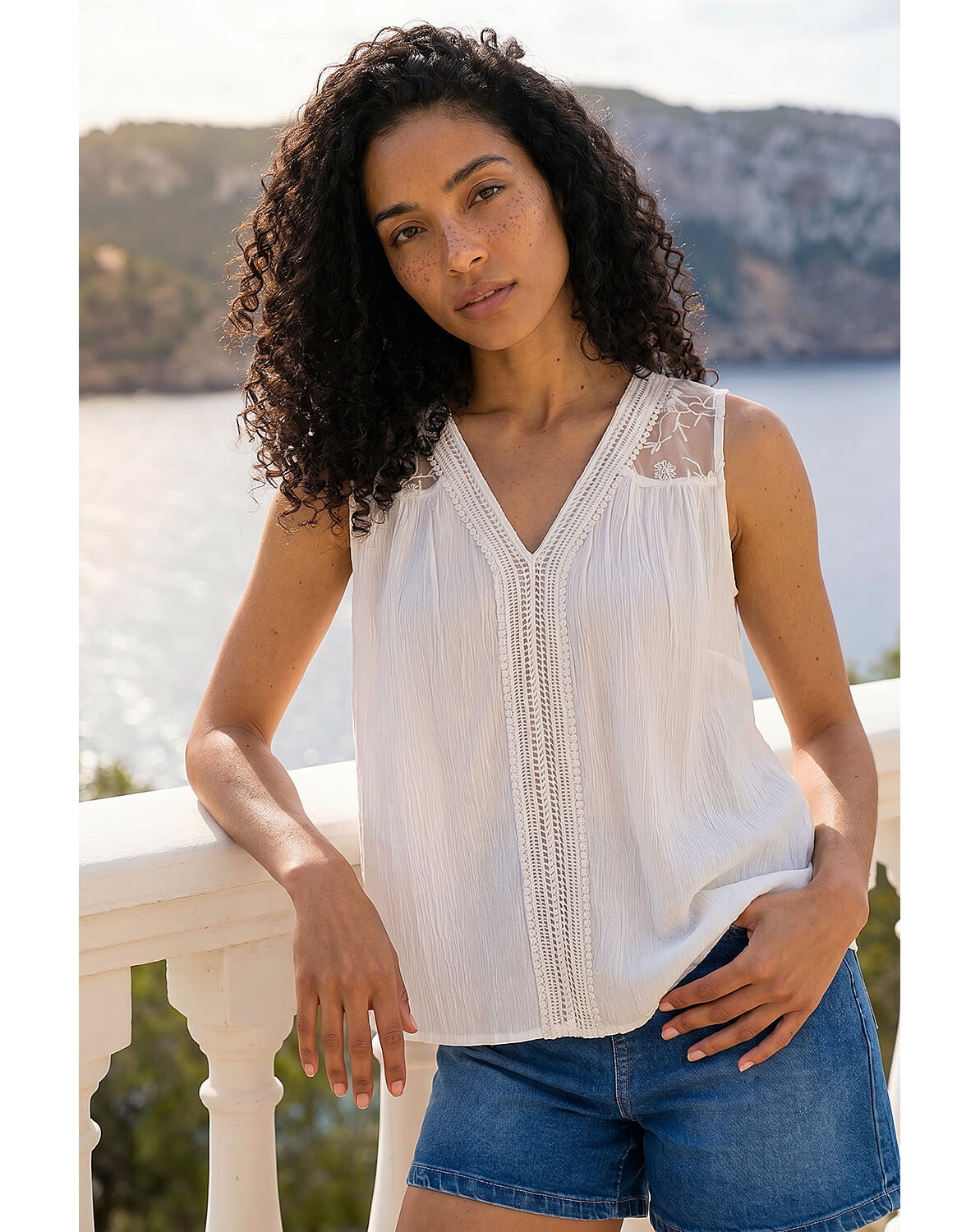 New In - Roman Cotton Lace Yoke Vest