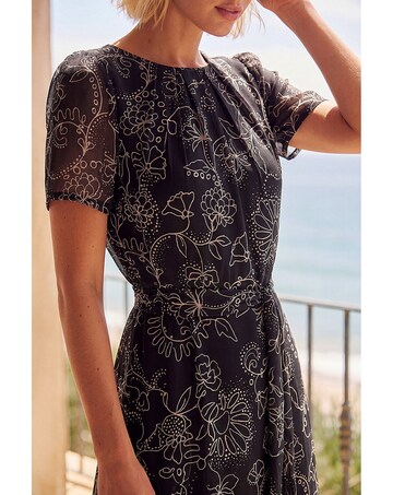 Roman Floral Print Pleated Midi Dress
