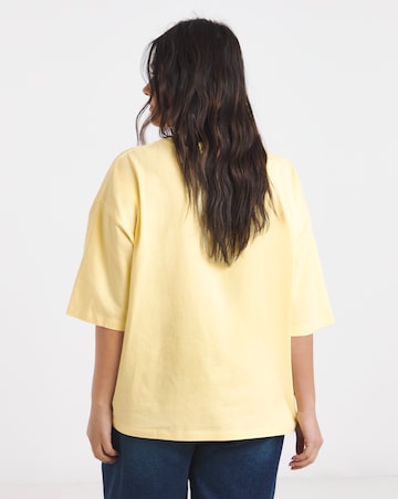 Lemon Beetroot Graphic T-Shirt