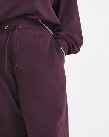 Blackcurrant Barrel Leg Jogger