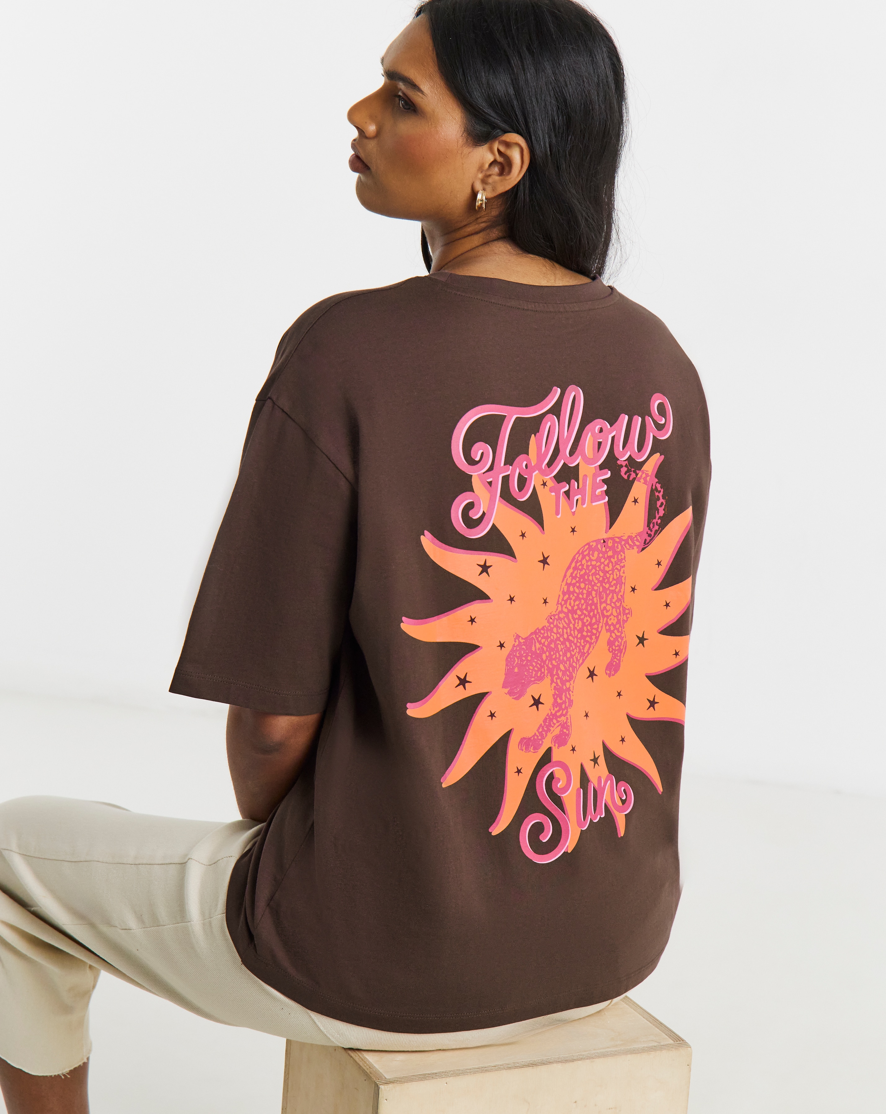Follow The Sun Graphic T-Shirt