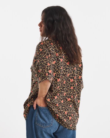 Simply Be Leopard Lips Oversized Graphic T-Shirt